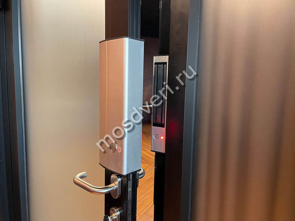 Магнитный замок для входной двери Магнитный замок для входной двери